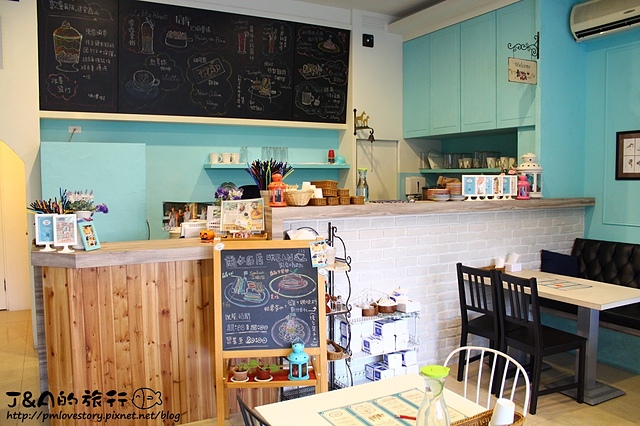 【高雄/捷運凹子底】URBAN Kitchen 爾本廚房–可愛的立體拉花&Tiffany藍的鄉村風環境 @J&A的旅行 【高雄/捷運凹子底】URBAN Kitchen 爾本廚房–可愛的立體拉花&Tiffany藍的鄉村風環境