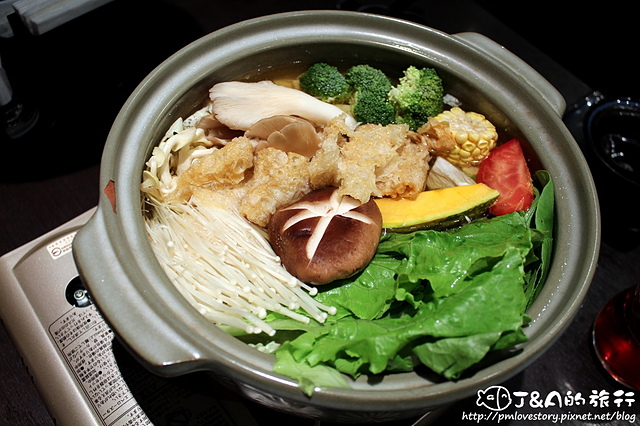 【捷運忠孝敦化】忍者龍膽石斑專賣店–帝王蟹吃到飽,忍者主題餐廳,還有握壽司、起司豬排唷! @J&A的旅行 【捷運忠孝敦化】忍者龍膽石斑專賣店–帝王蟹吃到飽,忍者主題餐廳,還有握壽司、起司豬排唷!