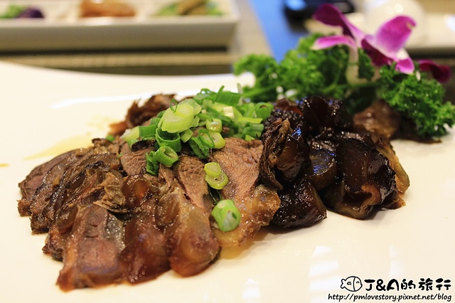 黑后風華–白葡萄酒帶有荔枝香,台灣釀造的葡萄酒! @J&A的旅行 黑后風華–白葡萄酒帶有荔枝香,台灣釀造的葡萄酒!