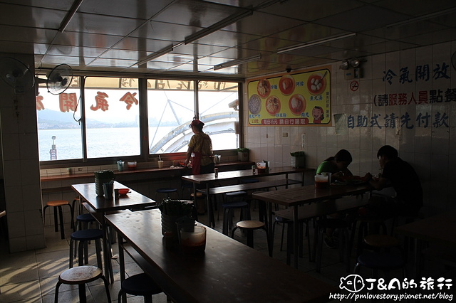 【捷運淡水】渡船頭阿給創始店–平價小吃,可眺望美景! @J&A的旅行 【捷運淡水】渡船頭阿給創始店–平價小吃,可眺望美景!