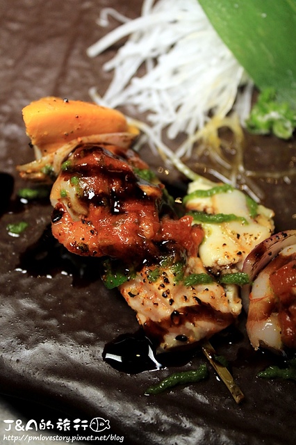 【捷運忠孝敦化】花酒藏 Aplus Dining Sake Bar–酥脆綿密鱈魚地瓜很特別~比目魚鰭邊握香又不油膩! @J&A的旅行 【捷運忠孝敦化】花酒藏 Aplus Dining Sake Bar–酥脆綿密鱈魚地瓜很特別~比目魚鰭邊握香又不油膩!