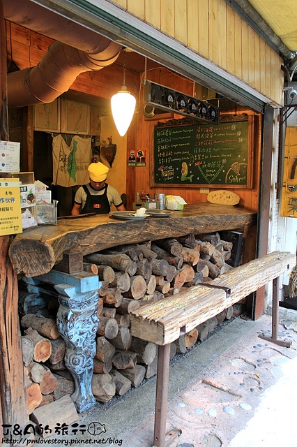 【捷運公館】So Free柴燒比薩專賣店–平價窯烤比薩,沉浸在起司海中!超牽絲煙燻乳酪比薩,餅皮帶有淡淡龍眼木香~ @J&A的旅行 【捷運公館】So Free柴燒比薩專賣店–平價窯烤比薩,沉浸在起司海中!超牽絲煙燻乳酪比薩,餅皮帶有淡淡龍眼木香~