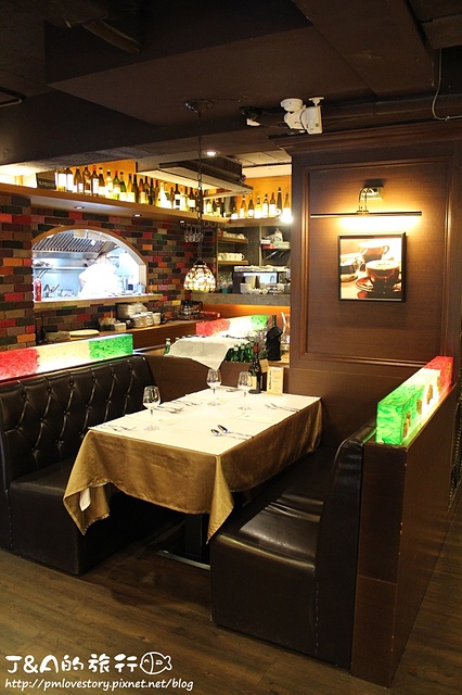 【捷運信義安和】蝸牛義大利餐廳 Snail Itallian Restaurant–約會餐廳首選!好吃的牛頰肉、牛排&拿坡里式Q軟餅皮比薩~ @J&A的旅行 【捷運信義安和】蝸牛義大利餐廳 Snail Itallian Restaurant–約會餐廳首選!好吃的牛頰肉、牛排&拿坡里式Q軟餅皮比薩~
