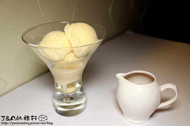 【捷運信義安和】蝸牛義大利餐廳 Snail Itallian Restaurant–約會餐廳首選!好吃的牛頰肉、牛排&拿坡里式Q軟餅皮比薩~ @J&A的旅行 【捷運信義安和】蝸牛義大利餐廳 Snail Itallian Restaurant–約會餐廳首選!好吃的牛頰肉、牛排&拿坡里式Q軟餅皮比薩~