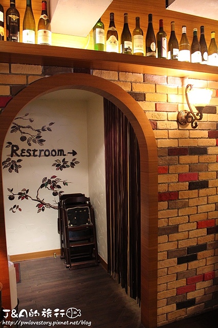 【捷運信義安和】蝸牛義大利餐廳 Snail Itallian Restaurant–約會餐廳首選!好吃的牛頰肉、牛排&拿坡里式Q軟餅皮比薩~ @J&A的旅行 【捷運信義安和】蝸牛義大利餐廳 Snail Itallian Restaurant–約會餐廳首選!好吃的牛頰肉、牛排&拿坡里式Q軟餅皮比薩~