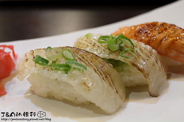【捷運科技大樓】赤魁炙燒大食堂–特別的甜香焦糖炙鮭魚&入口即化比目魚~生魚握壽司好雷XD @J&A的旅行 【捷運科技大樓】赤魁炙燒大食堂–特別的甜香焦糖炙鮭魚&入口即化比目魚~生魚握壽司好雷XD