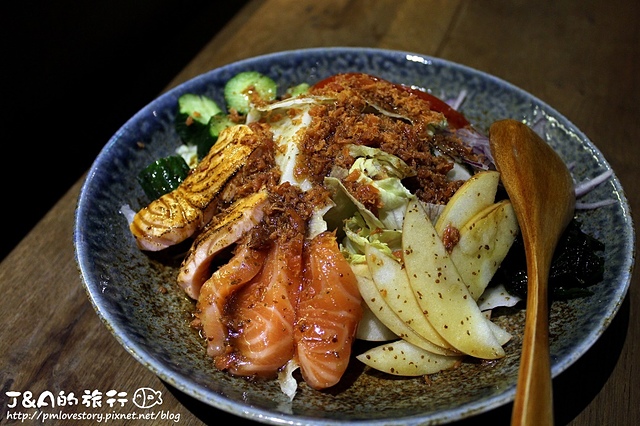 【捷運中山國中】老貳樓小料理居酒屋(老貳樓 龍江店)–厚切生牛肉、新鮮生魚片 道道精緻美味! @J&A的旅行 【捷運中山國中】老貳樓小料理居酒屋(老貳樓 龍江店)–厚切生牛肉、新鮮生魚片 道道精緻美味!