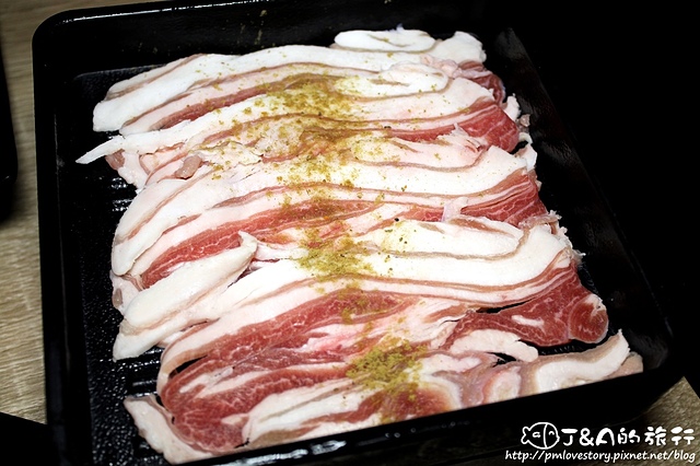 【捷運新莊】上禾町日式燒烤吃到飽–燒烤厚切牛排.櫻桃鴨.鹿肉.生蠔.泰國蝦通通吃到飽! 新莊吃到飽餐廳 @J&A的旅行 【捷運新莊】上禾町日式燒烤吃到飽–燒烤厚切牛排.櫻桃鴨.鹿肉.生蠔.泰國蝦通通吃到飽! 新莊吃到飽餐廳