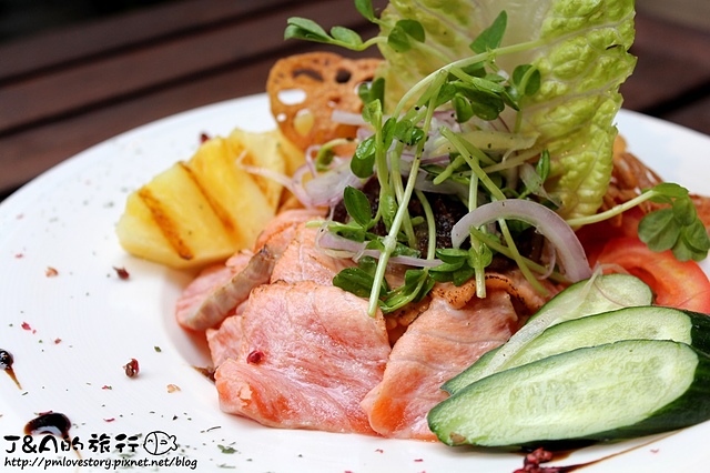 【捷運忠孝敦化】Jimolulu 美式夏威夷餐廳–餐點漂亮有特色~夏威夷主題餐廳。東區商業午餐 捷運忠孝敦化站 東區美食 (文末抽雙人漢堡排餐) @J&A的旅行 【捷運忠孝敦化】Jimolulu 美式夏威夷餐廳–餐點漂亮有特色~夏威夷主題餐廳。東區商業午餐 捷運忠孝敦化站 東區美食 (文末抽雙人漢堡排餐)