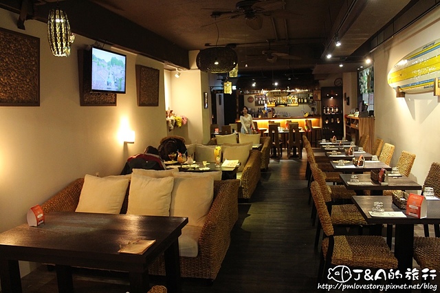【捷運忠孝敦化】Jimolulu 美式夏威夷餐廳–餐點漂亮有特色~夏威夷主題餐廳。東區商業午餐 捷運忠孝敦化站 東區美食 (文末抽雙人漢堡排餐) @J&A的旅行 【捷運忠孝敦化】Jimolulu 美式夏威夷餐廳–餐點漂亮有特色~夏威夷主題餐廳。東區商業午餐 捷運忠孝敦化站 東區美食 (文末抽雙人漢堡排餐)