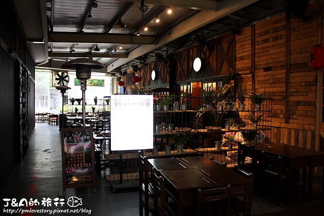 【捷運圓山】太老爺泰式小酒館 THAI LAO YEH–泰式咖哩肥蟹好涮嘴!酸香腸鹹酸特別~ 花博園區 MAJI MAJI集食行樂餐廳 @J&A的旅行 【捷運圓山】太老爺泰式小酒館 THAI LAO YEH–泰式咖哩肥蟹好涮嘴!酸香腸鹹酸特別~ 花博園區 MAJI MAJI集食行樂餐廳