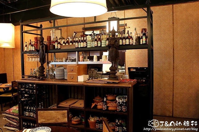 【捷運圓山】太老爺泰式小酒館 THAI LAO YEH–泰式咖哩肥蟹好涮嘴!酸香腸鹹酸特別~ 花博園區 MAJI MAJI集食行樂餐廳 @J&A的旅行 【捷運圓山】太老爺泰式小酒館 THAI LAO YEH–泰式咖哩肥蟹好涮嘴!酸香腸鹹酸特別~ 花博園區 MAJI MAJI集食行樂餐廳