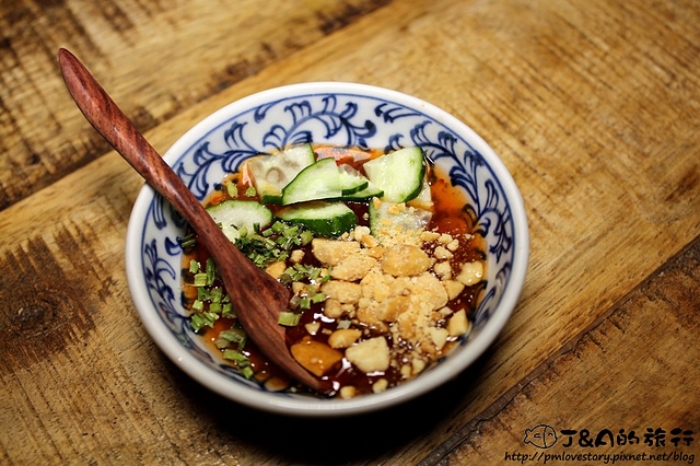 【捷運圓山】太老爺泰式小酒館 THAI LAO YEH–泰式咖哩肥蟹好涮嘴!酸香腸鹹酸特別~ 花博園區 MAJI MAJI集食行樂餐廳