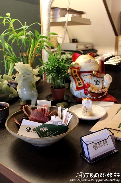 【捷運公館】宮綺308昆布的鍋–平價火鍋打卡就送松阪豬!起司咖哩&義式白醬湯底有特色~ @J&A的旅行 【捷運公館】宮綺308昆布的鍋–平價火鍋打卡就送松阪豬!起司咖哩&義式白醬湯底有特色~
