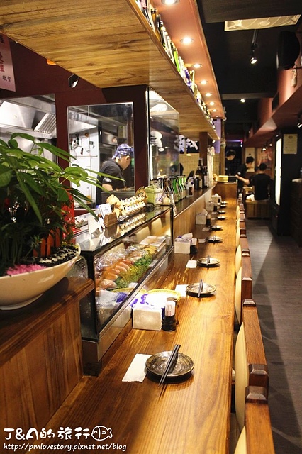【捷運忠孝敦化】川賀燒烤居酒屋(市民店) 烤魚包了滿滿明太子!奶油螃蟹香氣十足。 市民大道餐廳 市民大道美食 @J&A的旅行 【捷運忠孝敦化】川賀燒烤居酒屋(市民店) 烤魚包了滿滿明太子!奶油螃蟹香氣十足。 市民大道餐廳 市民大道美食