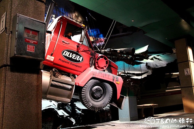 【美國西岸♥Universal City】好萊塢環球影城 Universal Studios Hollywood–超震撼的空難場景! 遊園列車 Studio Tour分享~ @J&A的旅行 【美國西岸♥Universal City】好萊塢環球影城 Universal Studios Hollywood–超震撼的空難場景! 遊園列車 Studio Tour分享~