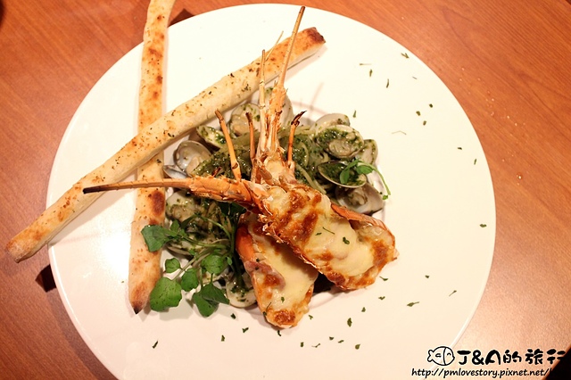 【捷運中山】瓦薩比薩 Vasa Pizzeria–霸氣焗烤龍蝦義大利麵,地瓜芝心餅皮好特別~ 瓦薩比薩中山店 @J&A的旅行 【捷運中山】瓦薩比薩 Vasa Pizzeria–霸氣焗烤龍蝦義大利麵,地瓜芝心餅皮好特別~ 瓦薩比薩中山店
