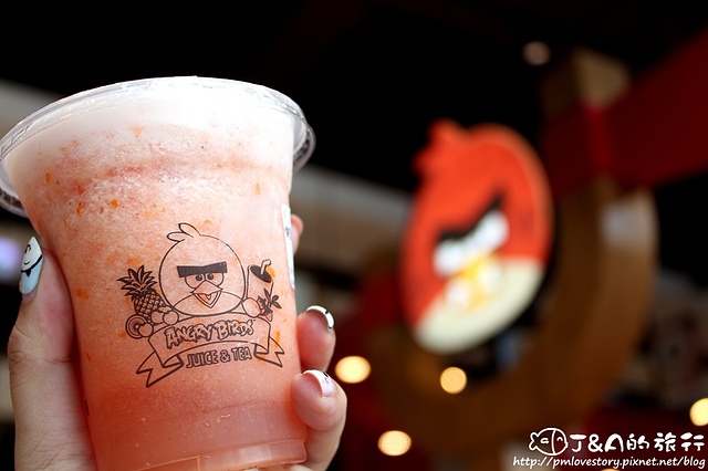 【捷運板橋】Angry Birds Juice & Tea(附菜單)–可愛憤怒鳥主題飲料店,平價現打新鮮果汁(憤怒鳥鮮果)! Angry Birds 果汁&茶/憤怒鳥果汁&茶/憤怒鳥主題餐廳/麗寶百貨 @J&A的旅行 【捷運板橋】Angry Birds Juice & Tea(附菜單)–可愛憤怒鳥主題飲料店,平價現打新鮮果汁(憤怒鳥鮮果)! Angry Birds 果汁&茶/憤怒鳥果汁&茶/憤怒鳥主題餐廳/麗寶百貨