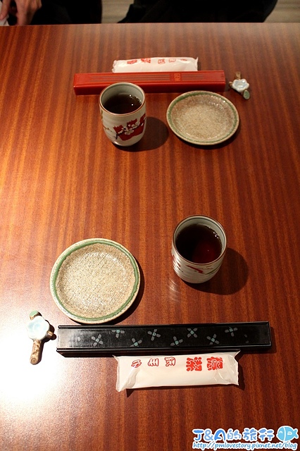 【捷運信義安和】呂河日本料理–迷你壽喜燒好可愛!生秋刀魚握壽司好特別~ 無菜單日本料理/呂河日式料理/日本料理店推薦 @J&A的旅行 【捷運信義安和】呂河日本料理–迷你壽喜燒好可愛!生秋刀魚握壽司好特別~ 無菜單日本料理/呂河日式料理/日本料理店推薦
