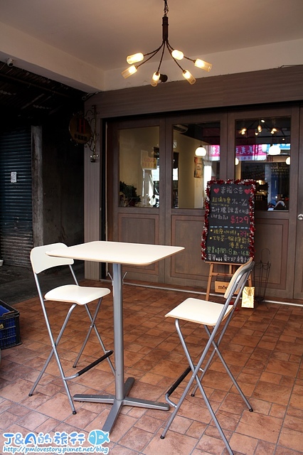 【台北/新莊】幸福這裡 Happiness Here 新莊中港店–大份量平價早午餐,熔岩起司牛培根,澎湃海鮮燉飯。台北大份量早午餐/台北高CP值早午餐/幸福這裡菜單/新莊幸福這裡菜單 @J&A的旅行 【台北/新莊】幸福這裡 Happiness Here 新莊中港店–大份量平價早午餐,熔岩起司牛培根,澎湃海鮮燉飯。台北大份量早午餐/台北高CP值早午餐/幸福這裡菜單/新莊幸福這裡菜單