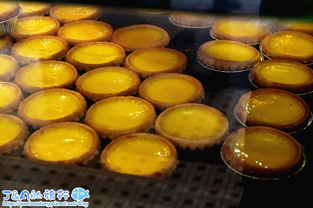 【香港自由行/香港美食】泰昌餅家 Tai Cheong Bakery 香港蛋塔、雞批,香港伴手禮專賣店/香港中環美食。2018/11台灣泰昌餅家即將在板橋開幕囉 @J&A的旅行 【香港自由行/香港美食】泰昌餅家 Tai Cheong Bakery 香港蛋塔、雞批,香港伴手禮專賣店/香港中環美食。2018/11台灣泰昌餅家即將在板橋開幕囉