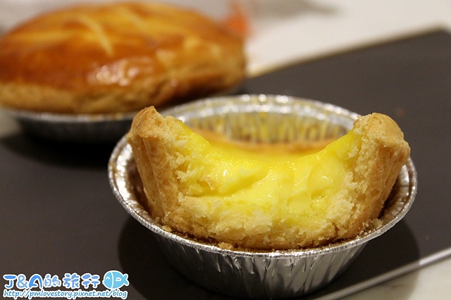 【香港自由行/香港美食】泰昌餅家 Tai Cheong Bakery 香港蛋塔、雞批,香港伴手禮專賣店/香港中環美食。2018/11台灣泰昌餅家即將在板橋開幕囉 @J&A的旅行 【香港自由行/香港美食】泰昌餅家 Tai Cheong Bakery 香港蛋塔、雞批,香港伴手禮專賣店/香港中環美食。2018/11台灣泰昌餅家即將在板橋開幕囉
