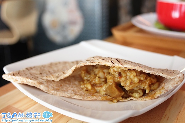 【台中西區】自慢嗑旅–手指豬排咖哩專賣店~鹹香焗烤起司配上香濃咖哩好過癮。 鄰近廣三SOGO、勤美誠品綠園道。咖哩專賣店/廣三SOGO餐廳 @J&A的旅行 【台中西區】自慢嗑旅–手指豬排咖哩專賣店~鹹香焗烤起司配上香濃咖哩好過癮。 鄰近廣三SOGO、勤美誠品綠園道。咖哩專賣店/廣三SOGO餐廳