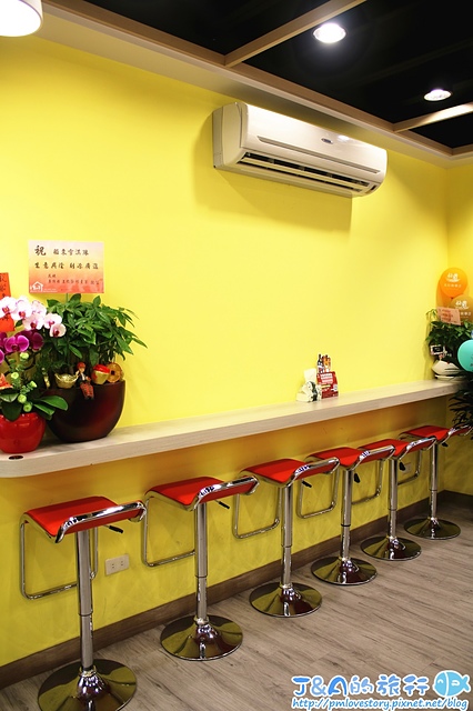 【捷運永安市場/捷運頂溪】船來雪淇淋 永和樂華店–用吃的波霸奶茶!香甜的芒果雪淇淋也好好吃。,樂華夜市美食,珍珠奶茶冰淇淋/波霸奶茶冰淇淋 @J&A的旅行 【捷運永安市場/捷運頂溪】船來雪淇淋 永和樂華店–用吃的波霸奶茶!香甜的芒果雪淇淋也好好吃。,樂華夜市美食,珍珠奶茶冰淇淋/波霸奶茶冰淇淋