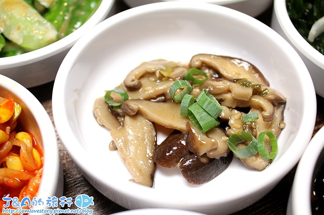 【捷運南京復興】啾哇嘿喲–食尚玩家介紹!超牽絲黃金起司牛肋條登場!還有隱藏版的玫瑰人參豬五花唷~ 台北八色烤肉餐廳/松山韓國料理/近東區韓式料理餐廳