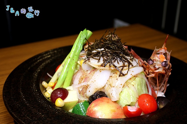 【捷運國父紀念館】三川食事屋–料多手捲60元就吃的到!平日商業午餐170元就有鮭魚定食。San Chuan Japanese Cuisine 附菜單/有包廂日本料理餐廳/延吉街美食 @J&A的旅行 【捷運國父紀念館】三川食事屋–料多手捲60元就吃的到!平日商業午餐170元就有鮭魚定食。San Chuan Japanese Cuisine 附菜單/有包廂日本料理餐廳/延吉街美食