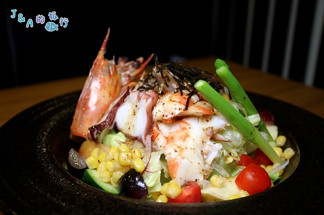 【捷運國父紀念館】三川食事屋–料多手捲60元就吃的到!平日商業午餐170元就有鮭魚定食。San Chuan Japanese Cuisine 附菜單/有包廂日本料理餐廳/延吉街美食 @J&A的旅行 【捷運國父紀念館】三川食事屋–料多手捲60元就吃的到!平日商業午餐170元就有鮭魚定食。San Chuan Japanese Cuisine 附菜單/有包廂日本料理餐廳/延吉街美食