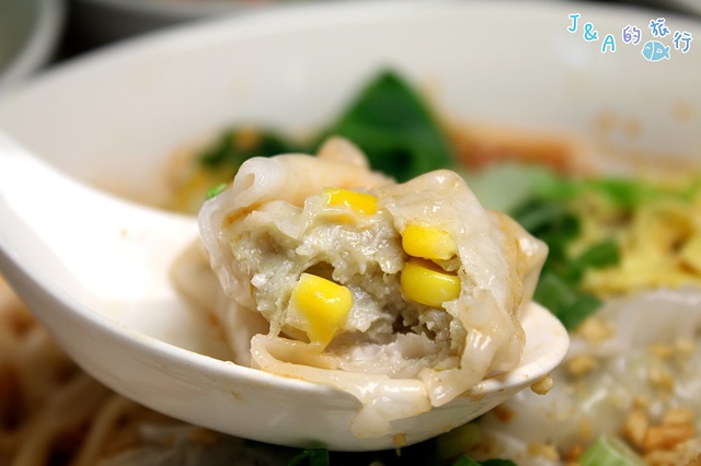 雲謙徽餛飩 黑嚕嚕墨魚餛飩.雙色麻醬抄手讓人眼睛為之一亮~【捷運文湖】內湖美食/內湖小吃 @J&A的旅行 雲謙徽餛飩 黑嚕嚕墨魚餛飩.雙色麻醬抄手讓人眼睛為之一亮~【捷運文湖】內湖美食/內湖小吃