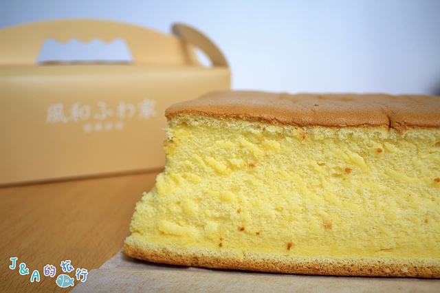 【捷運龍山寺】風和家現烤蛋糕(台北萬華店)–黃金起司有2層起司片1層乳酪丁,吃完好滿足! 龍山寺現烤蛋糕推薦/龍山寺美食/新富市場美食 @J&A的旅行 【捷運龍山寺】風和家現烤蛋糕(台北萬華店)–黃金起司有2層起司片1層乳酪丁,吃完好滿足! 龍山寺現烤蛋糕推薦/龍山寺美食/新富市場美食