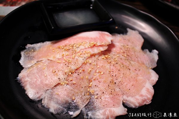 【捷運忠孝復興】虎 炭火燒肉–貼心親切的服務,盡情享受美味的食物 @J&A的旅行 【捷運忠孝復興】虎 炭火燒肉–貼心親切的服務,盡情享受美味的食物