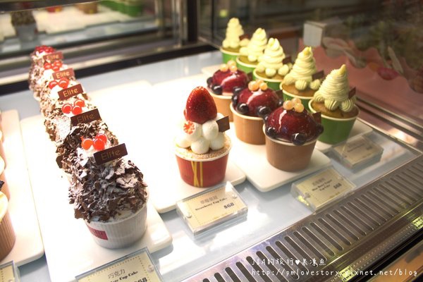 【捷運忠孝敦化】elite deli–將珍珠奶茶包入麵包裡? @J&A的旅行 【捷運忠孝敦化】elite deli–將珍珠奶茶包入麵包裡?