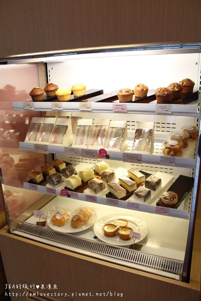 【捷運忠孝敦化】elite deli–將珍珠奶茶包入麵包裡? @J&A的旅行 【捷運忠孝敦化】elite deli–將珍珠奶茶包入麵包裡?