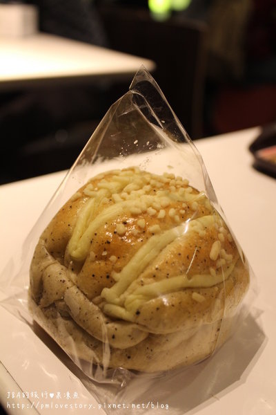 【捷運忠孝敦化】elite deli–將珍珠奶茶包入麵包裡? @J&A的旅行 【捷運忠孝敦化】elite deli–將珍珠奶茶包入麵包裡?