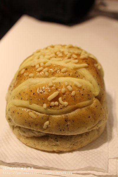 【捷運忠孝敦化】elite deli–將珍珠奶茶包入麵包裡? @J&A的旅行 【捷運忠孝敦化】elite deli–將珍珠奶茶包入麵包裡?