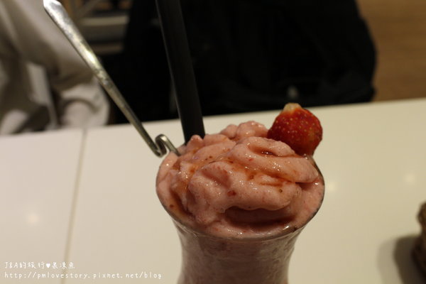 【捷運西門】Oyami cafe–巷弄間的夢幻咖啡廳 @J&A的旅行 【捷運西門】Oyami cafe–巷弄間的夢幻咖啡廳