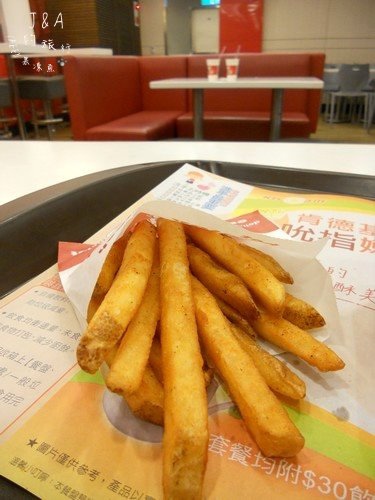 【速食新品嚐鮮】肯德基–起司咔啦巨無霸 @J&A的旅行 肯德基(興隆店):【速食新品嚐鮮】肯德基--起司咔啦巨無霸